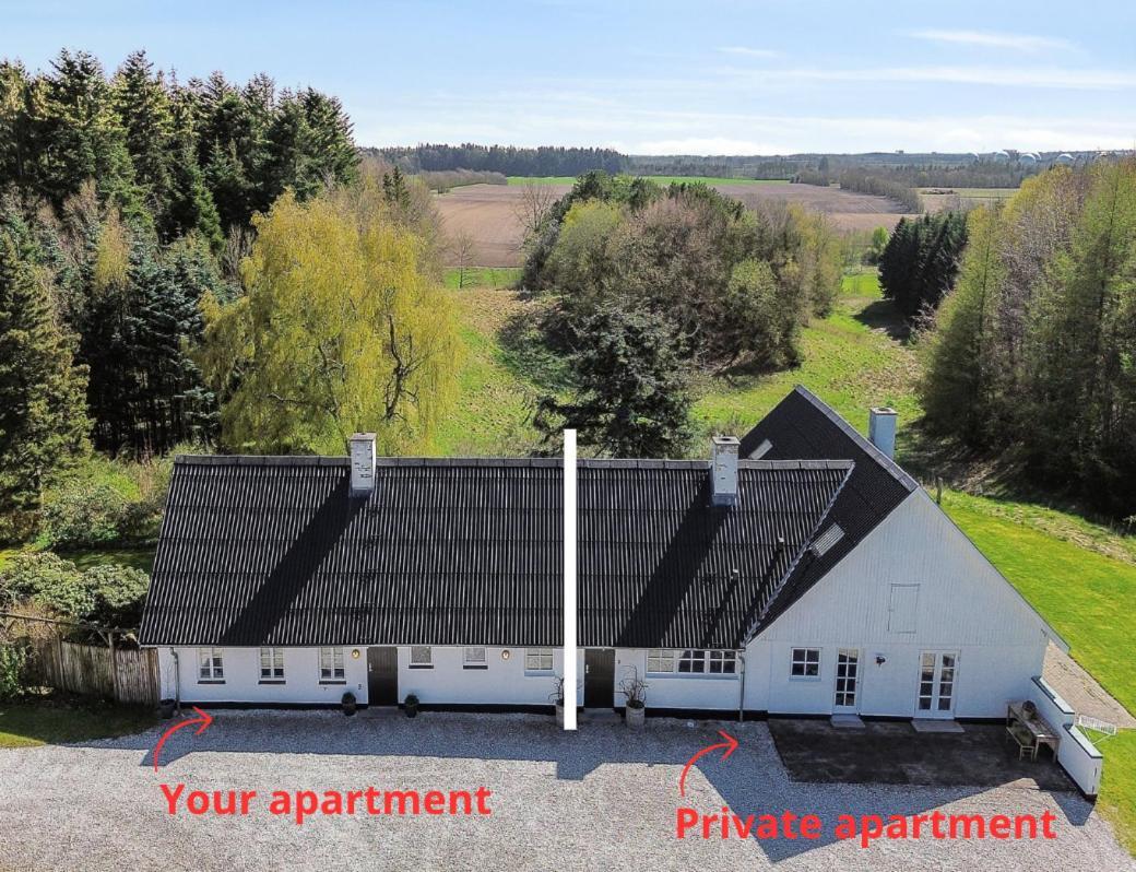 Charmerende Lejlighed Pa Landet Med Privat Skov Bjergby Extérieur photo